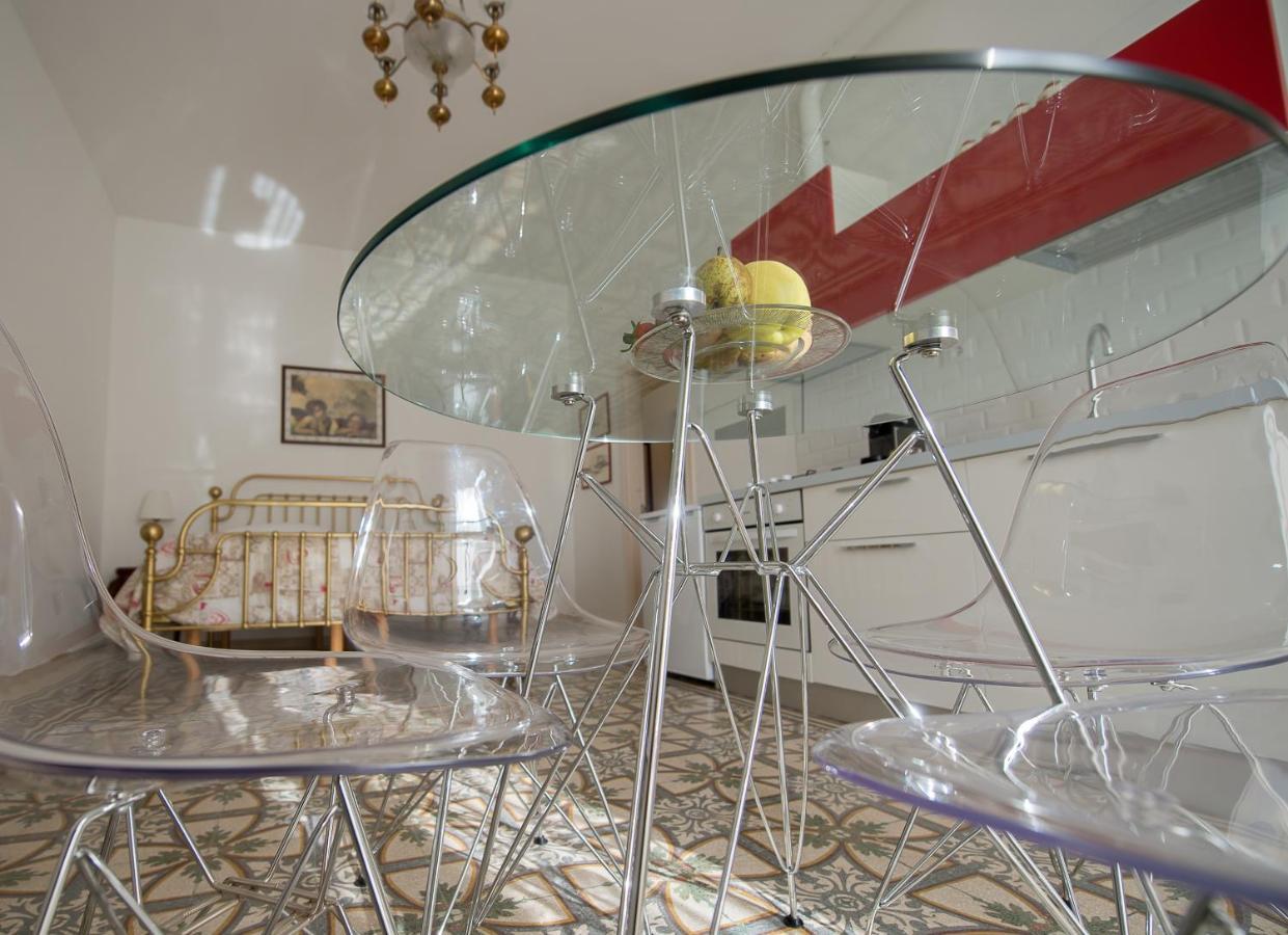 נויקאטארו Ai Cappuccini Guest House מראה חיצוני תמונה