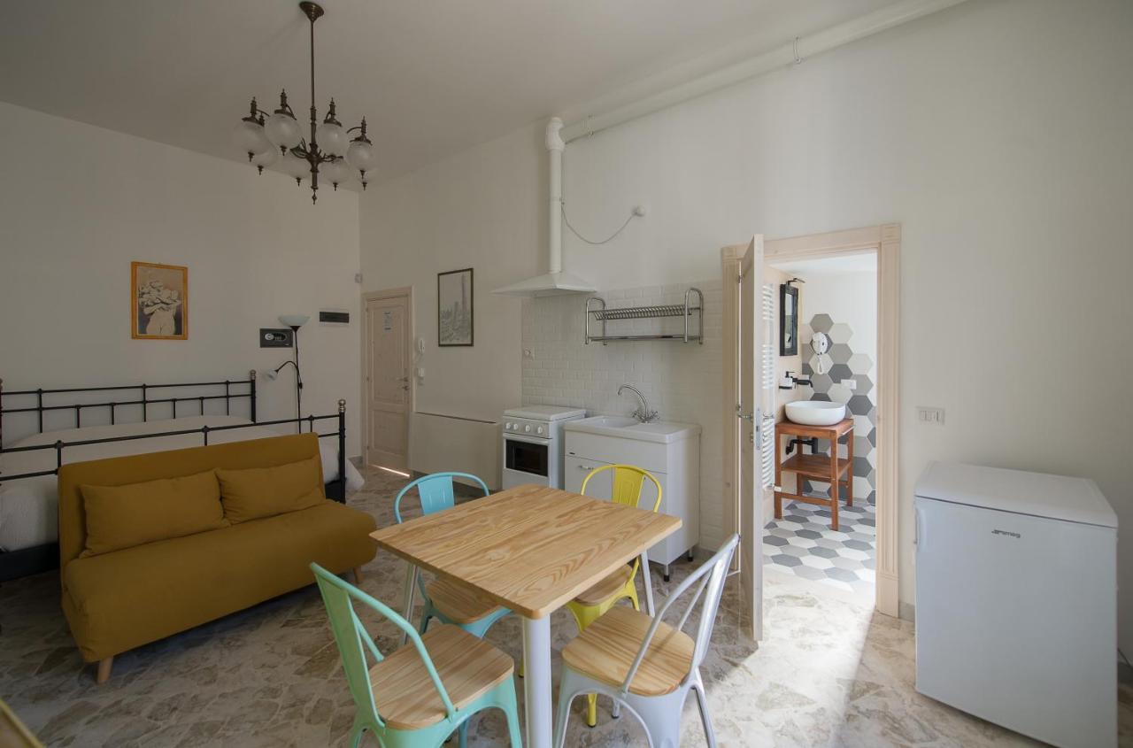 נויקאטארו Ai Cappuccini Guest House מראה חיצוני תמונה
