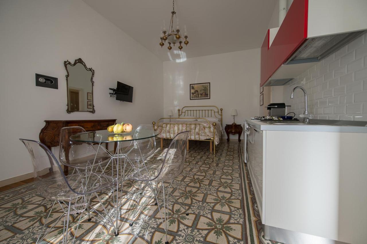 נויקאטארו Ai Cappuccini Guest House מראה חיצוני תמונה