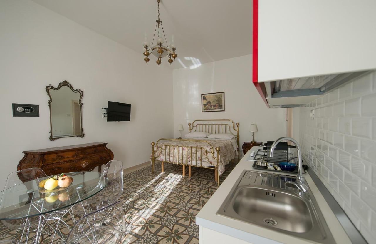 נויקאטארו Ai Cappuccini Guest House מראה חיצוני תמונה