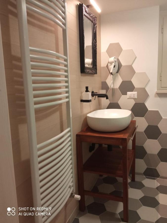 נויקאטארו Ai Cappuccini Guest House מראה חיצוני תמונה