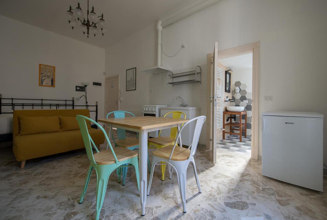 נויקאטארו Ai Cappuccini Guest House מראה חיצוני תמונה